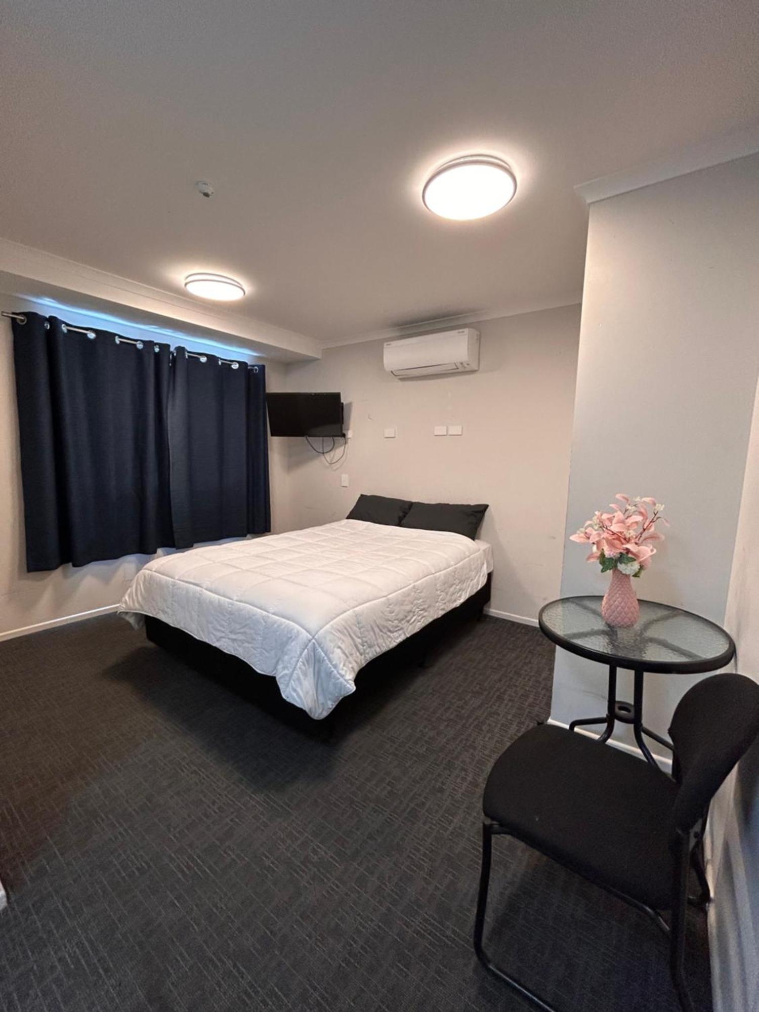 Terapa Motor Inn Гамильтон Экстерьер фото